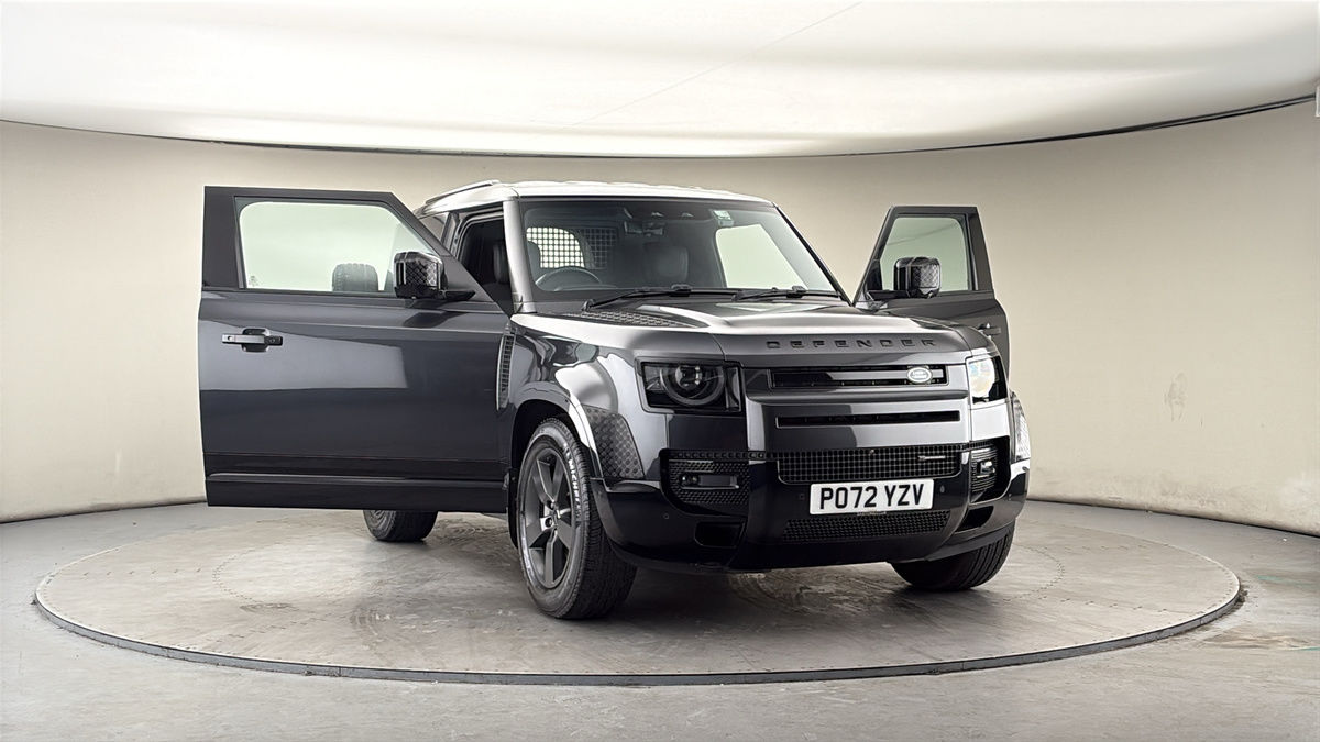 More views of Land Rover Defender 90