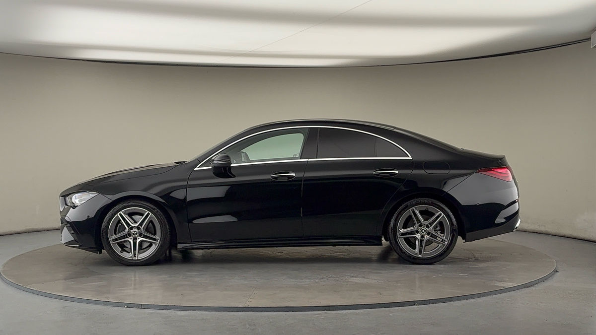 Mercedes-Benz CLA Image 15