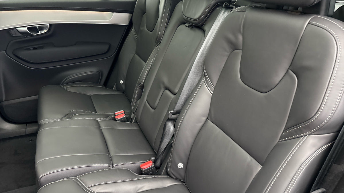 Volvo XC90 Image 8