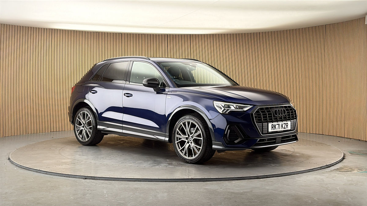 More views of Audi Q3