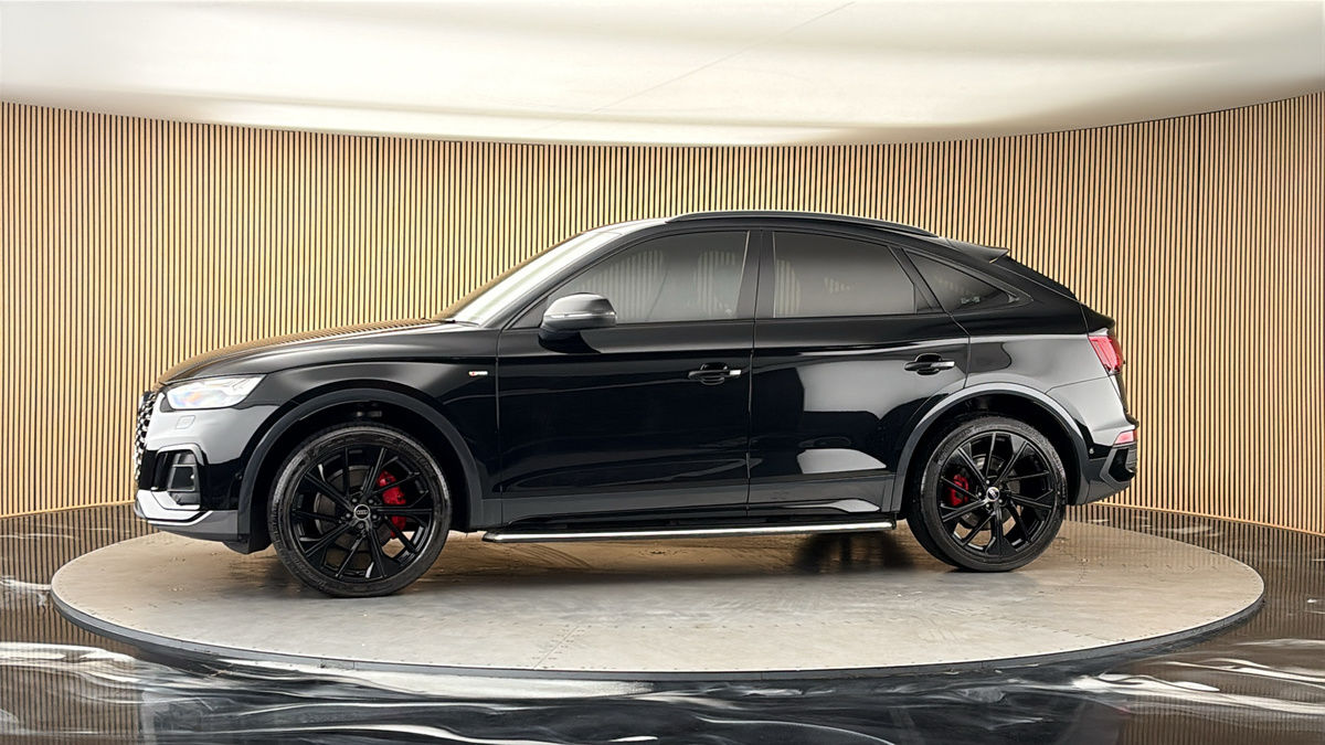 More views of Audi Q5