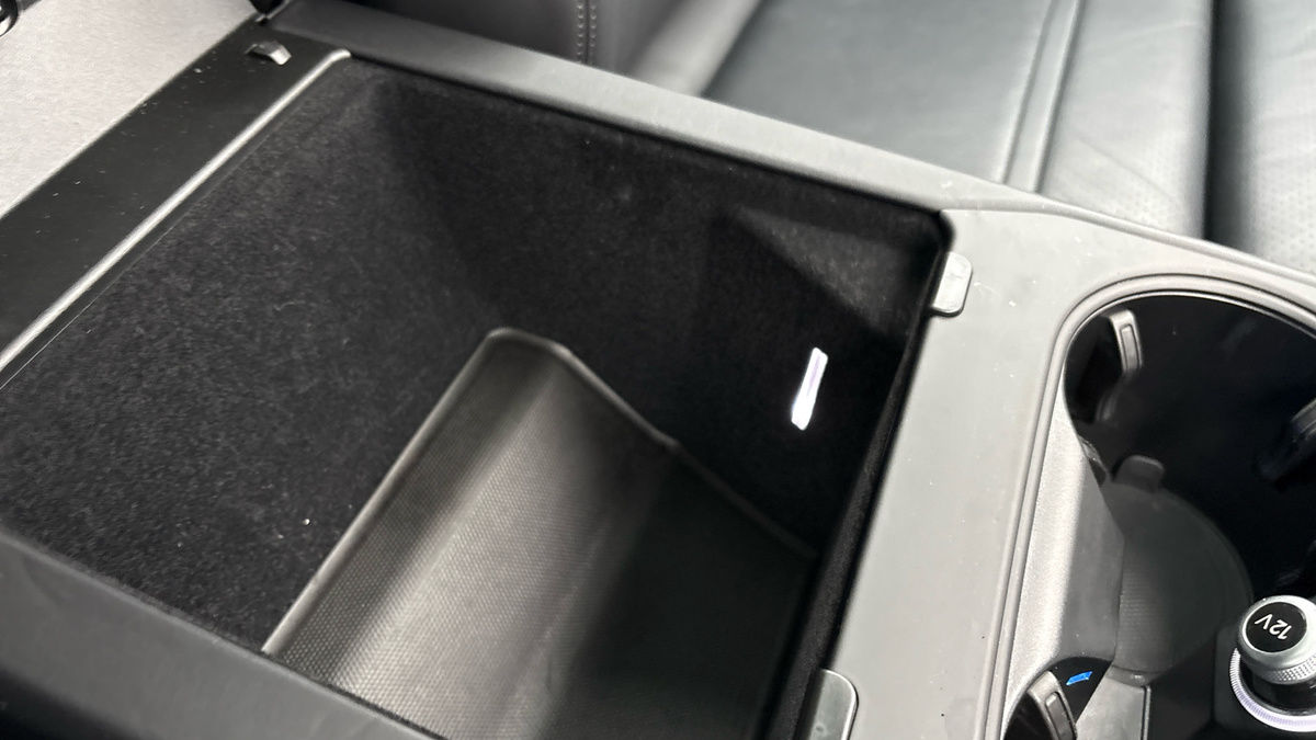 Porsche Cayenne Image 29