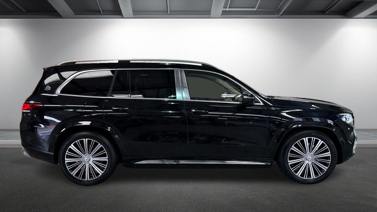 Mercedes-Benz Maybach GLS Image 16