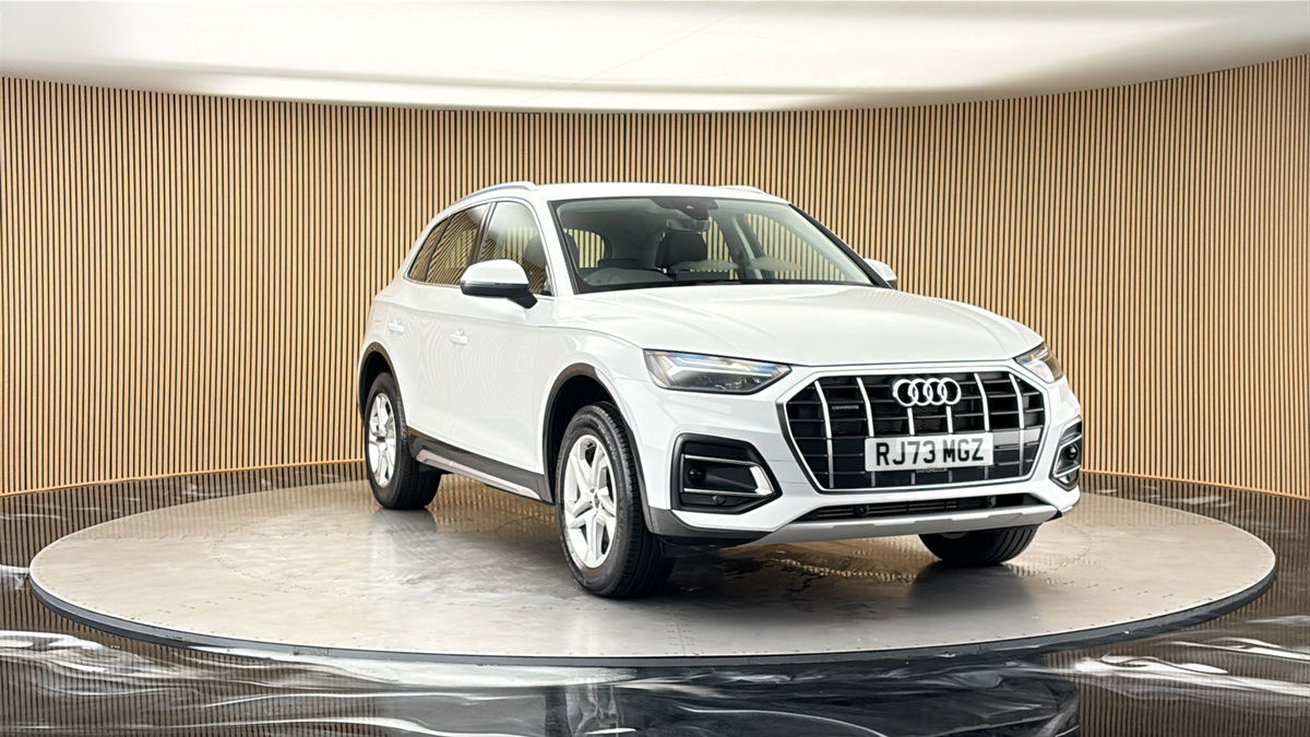 More views of Audi Q5