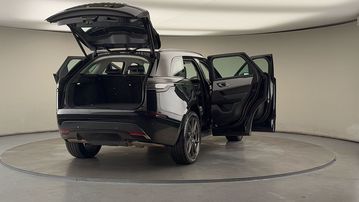 More views of Land Rover Range Rover Velar