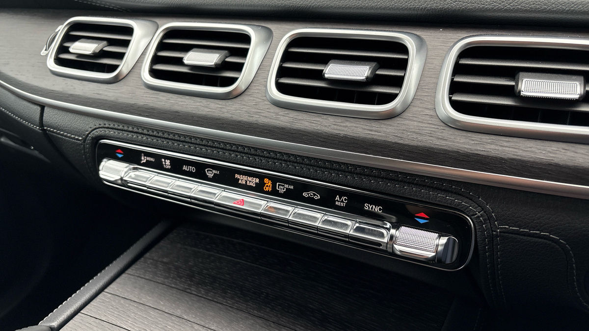 Mercedes-Benz GLE Image 25