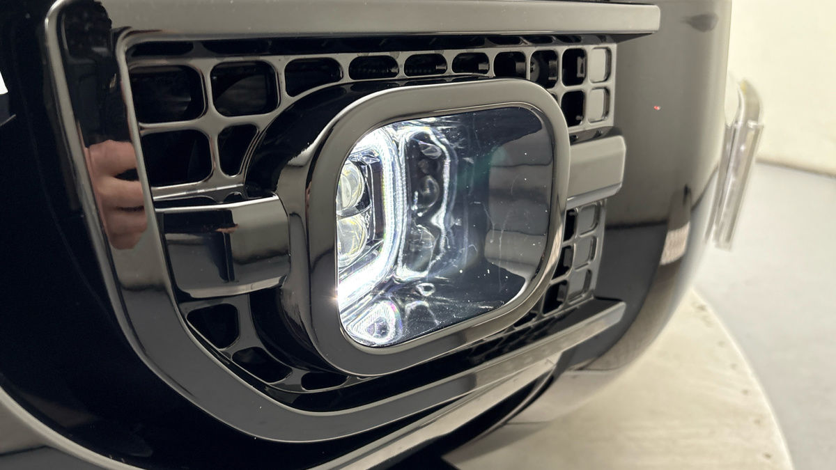 Land Rover Defender 110 Urban Image 9