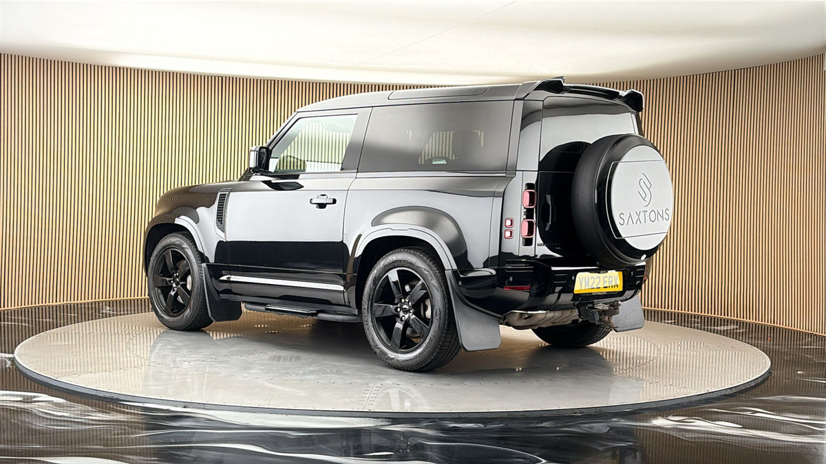 More views of Land Rover Defender 90