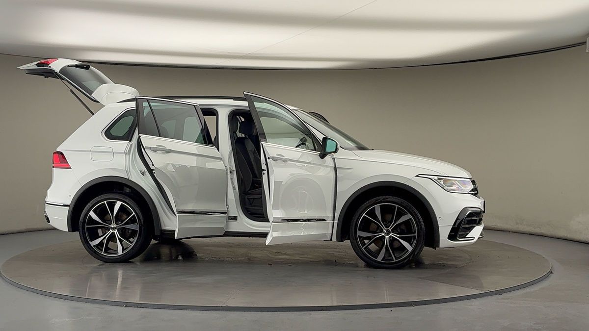 More views of Volkswagen Tiguan