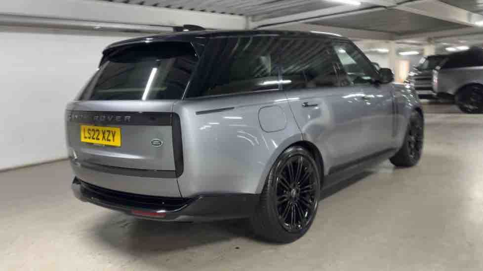 More views of Land Rover Range Rover