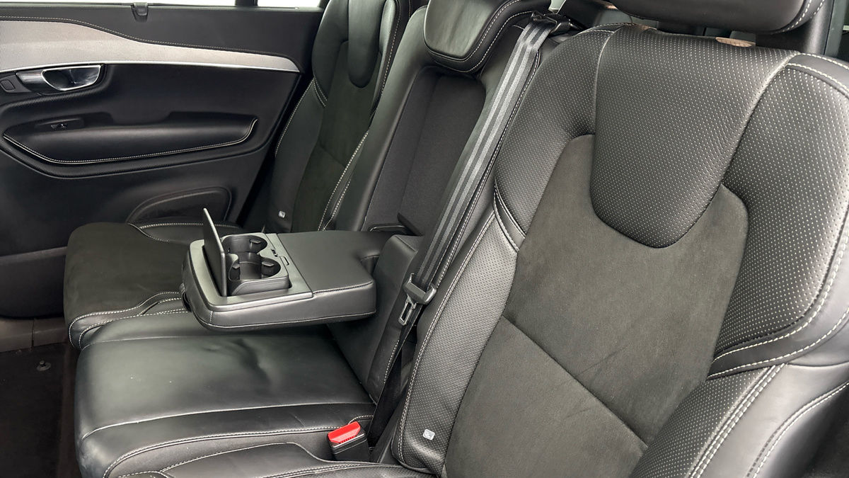 Volvo XC90 Image 9