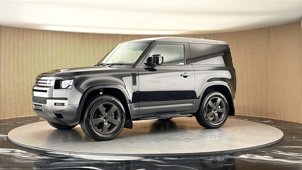 More views of Land Rover Defender 90