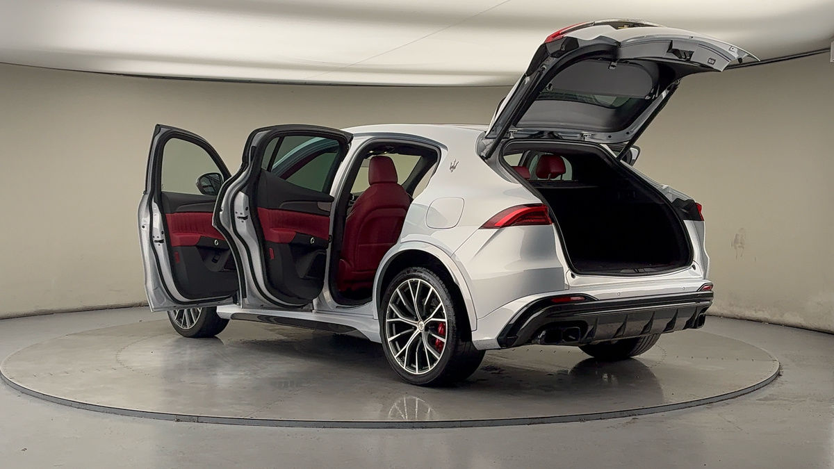 More views of Maserati Grecale