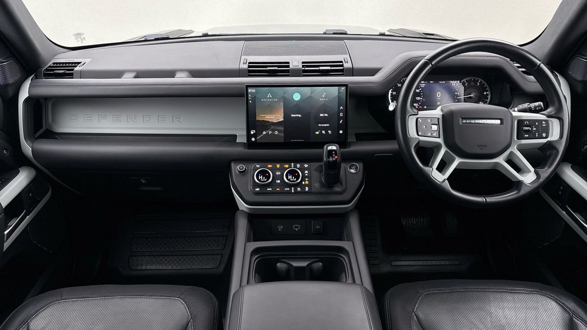 Land Rover Defender 110 Urban Image 12