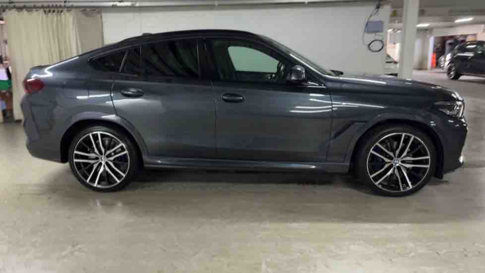 More views of BMW X6