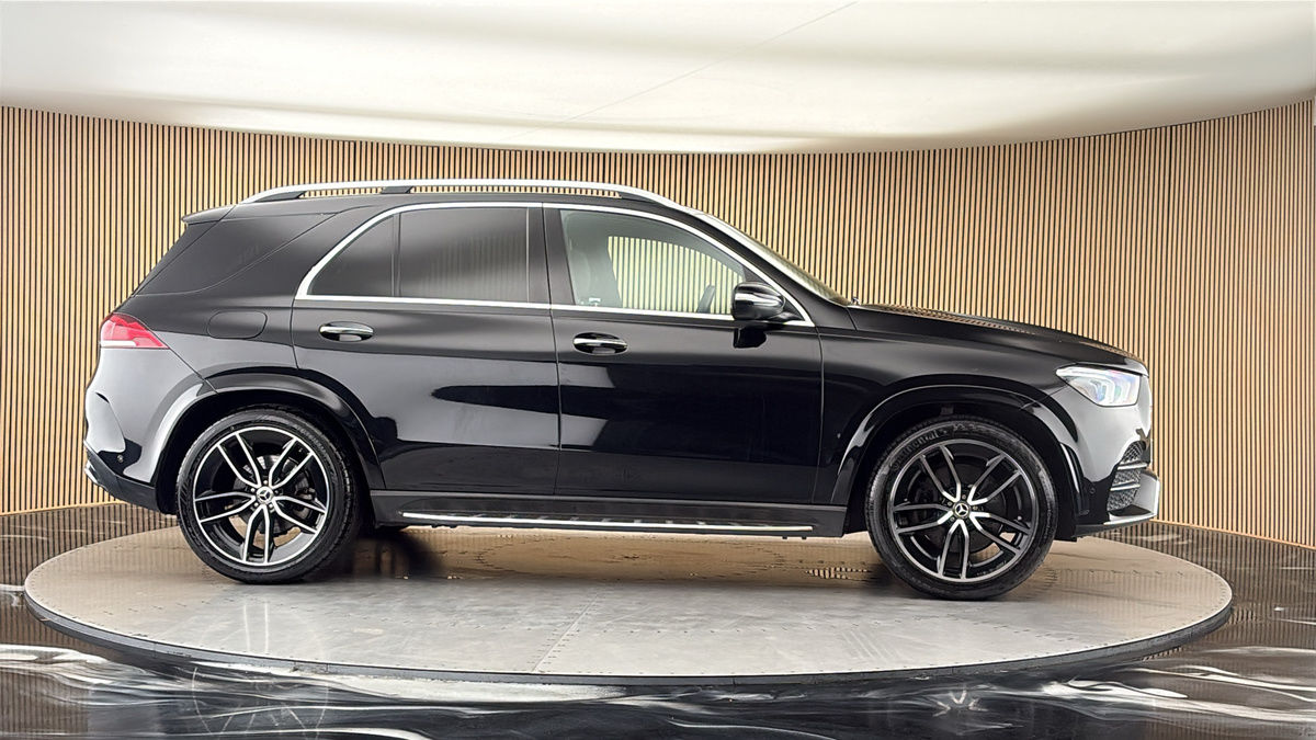 More views of Mercedes-Benz GLE