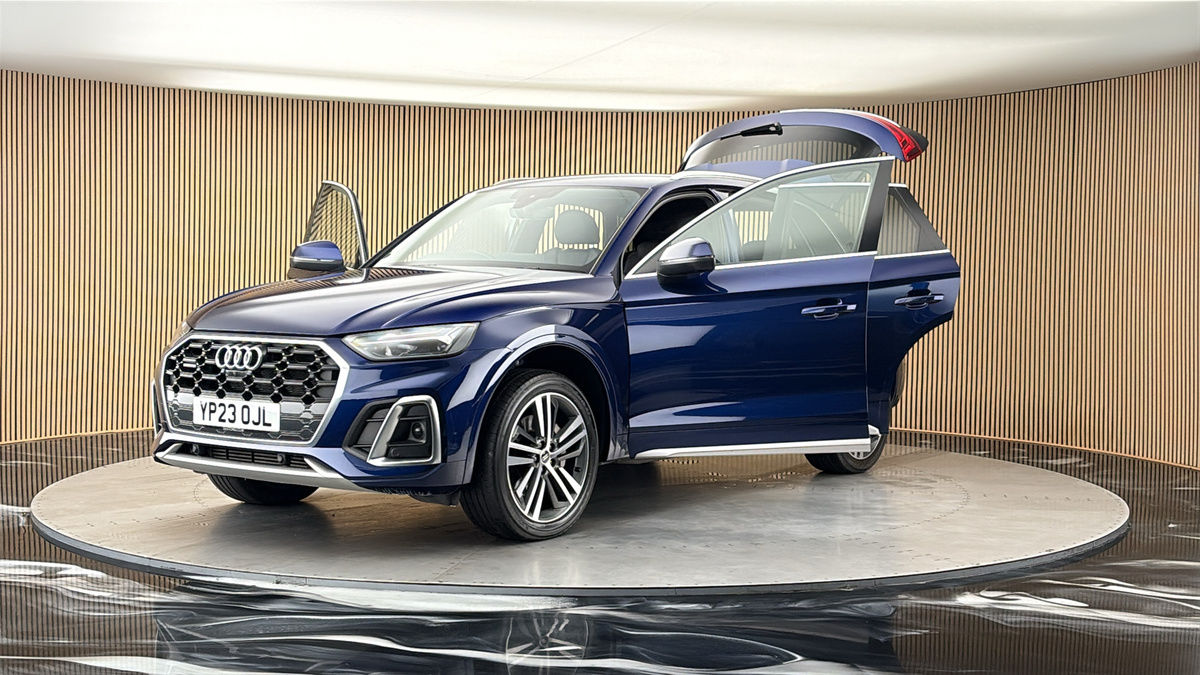 More views of Audi Q5