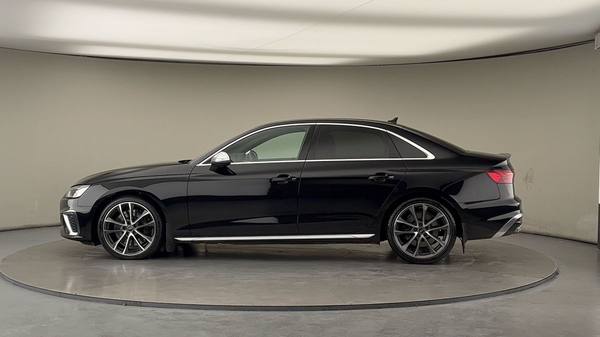 More views of Audi S4