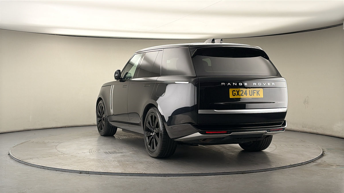 More views of Land Rover Range Rover