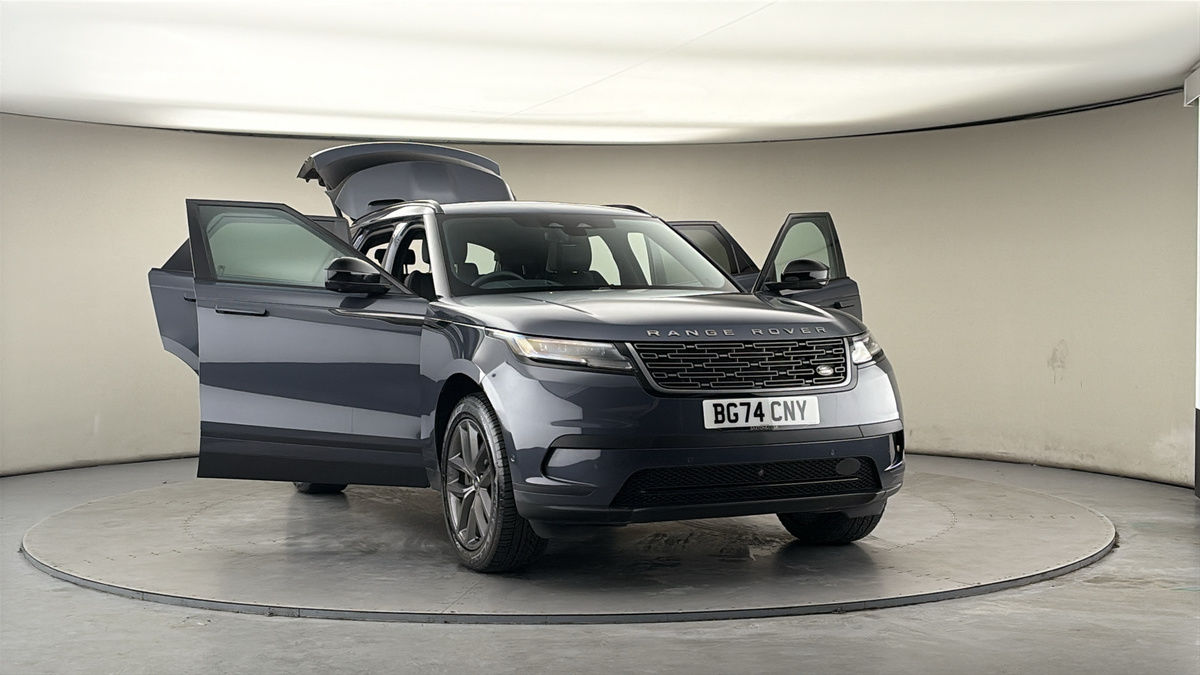 More views of Land Rover Range Rover Velar