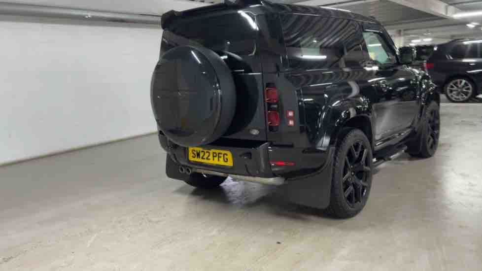 More views of Land Rover Defender 90