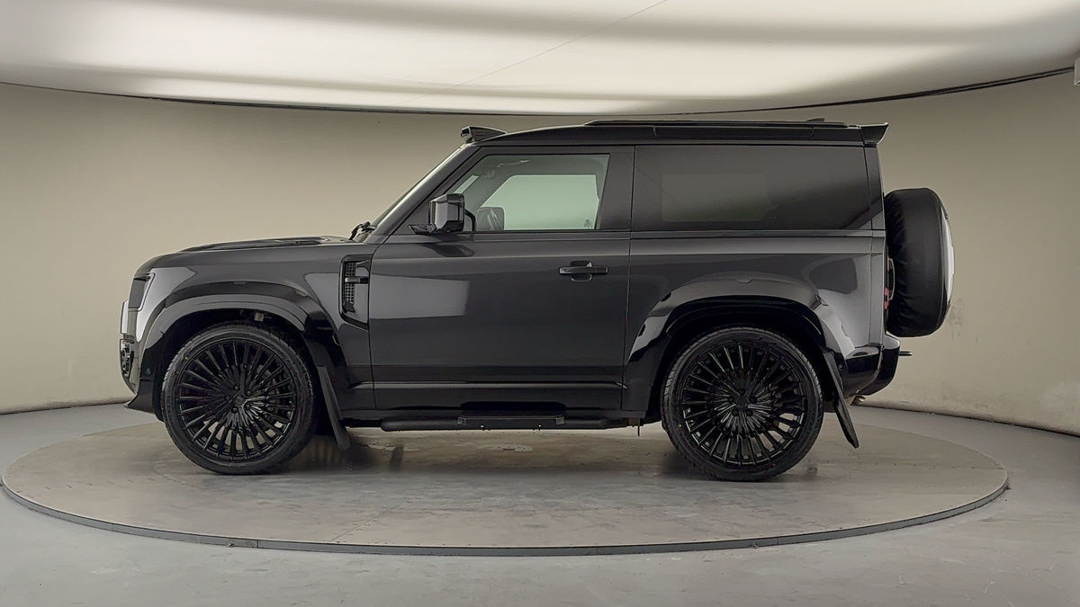 More views of Land Rover Defender 90