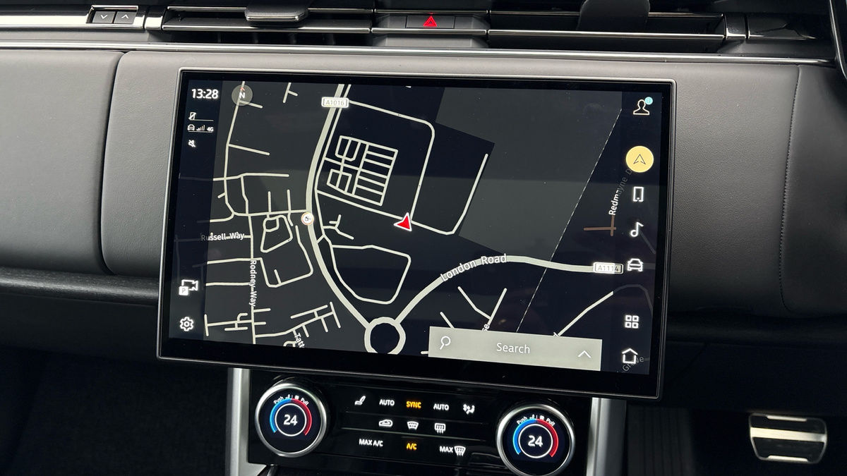 Land Rover Range Rover Image 17