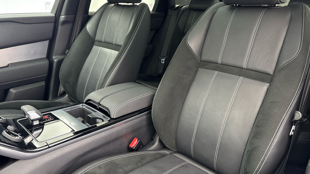 Land Rover Range Rover Velar Image 7