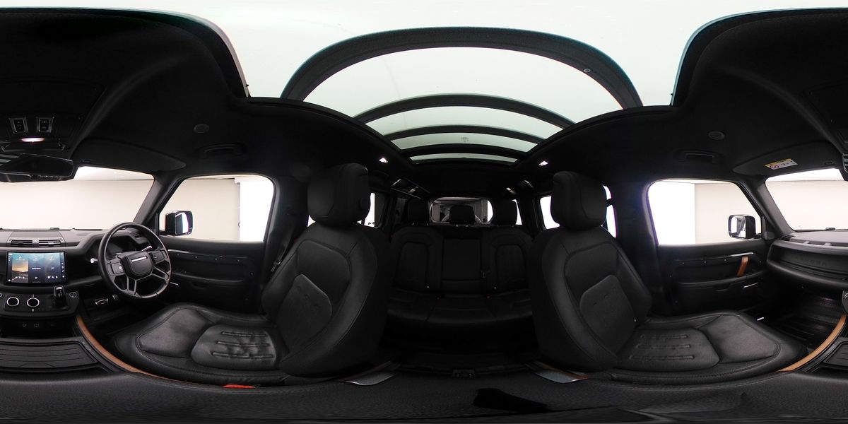 More views of Land Rover Defender 110