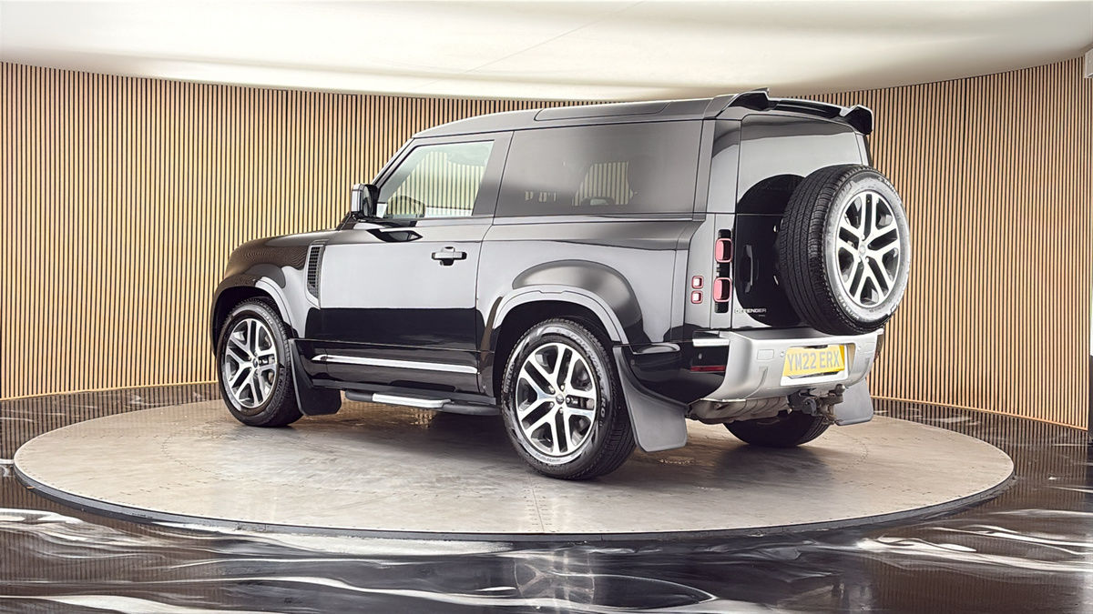 More views of Land Rover Defender 90