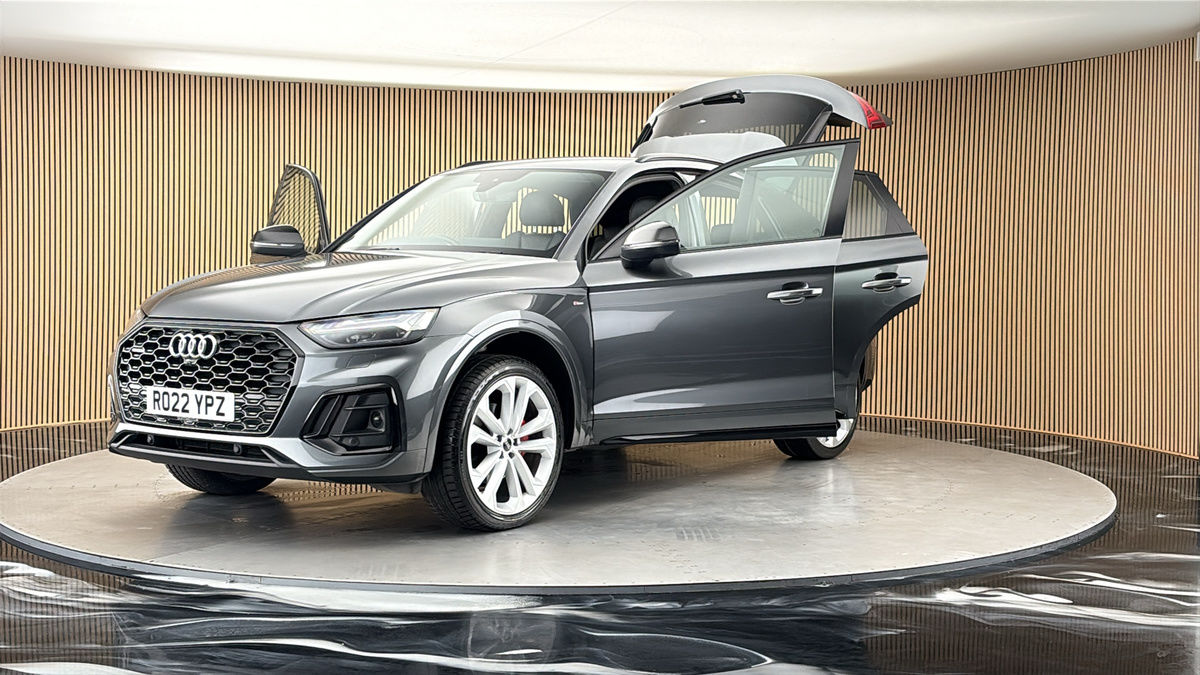 More views of Audi Q5