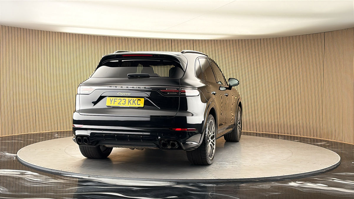 More views of Porsche Cayenne
