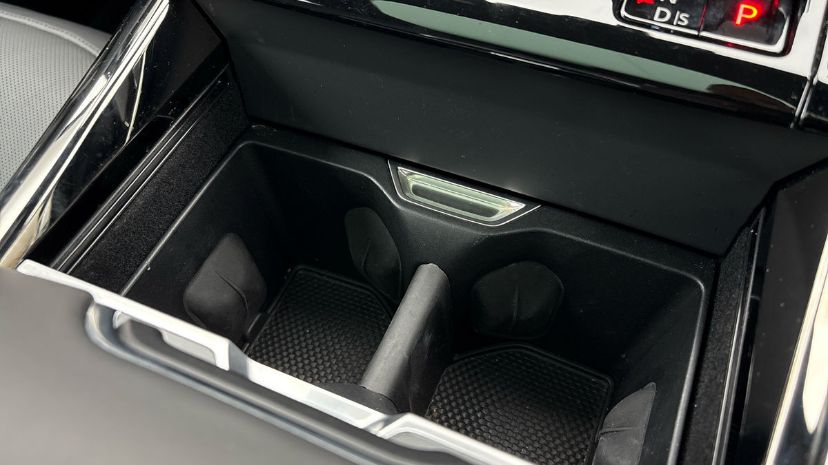 Land Rover Range Rover Sport Image 25