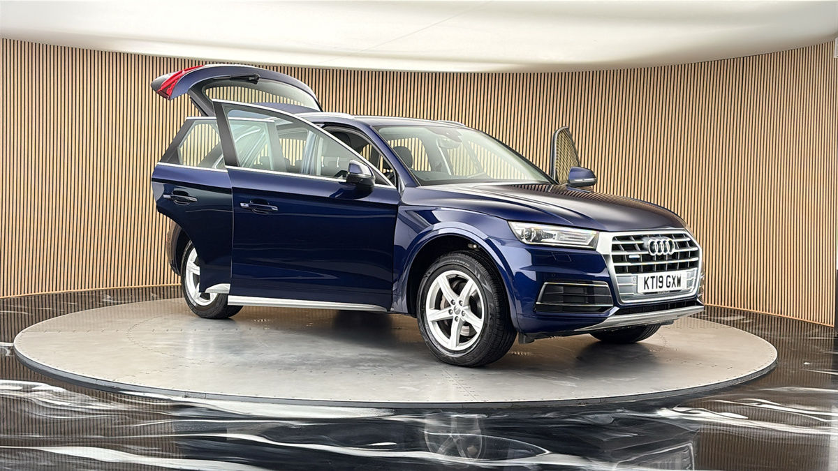 More views of Audi Q5