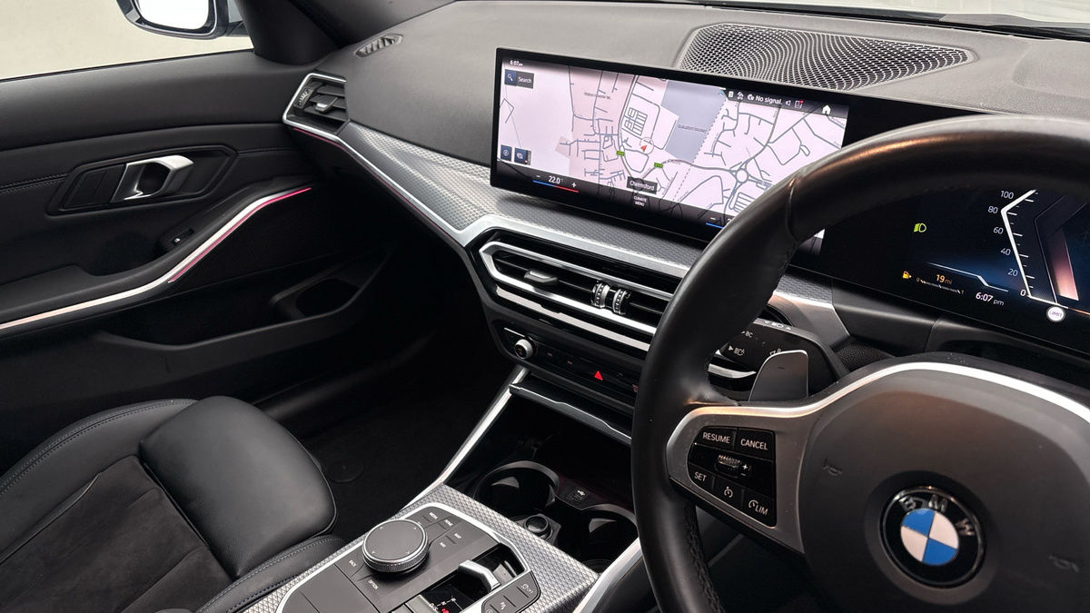 BMW 3 Series Image 18