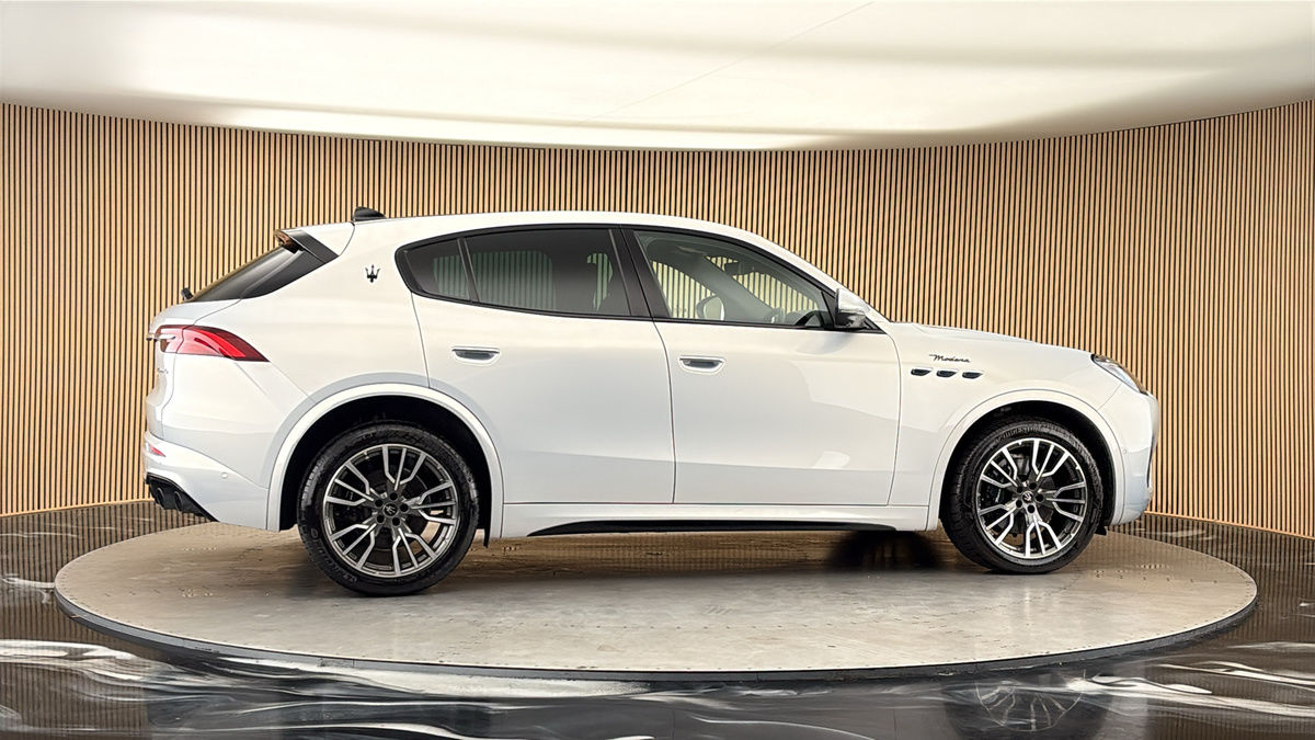 More views of Maserati Grecale