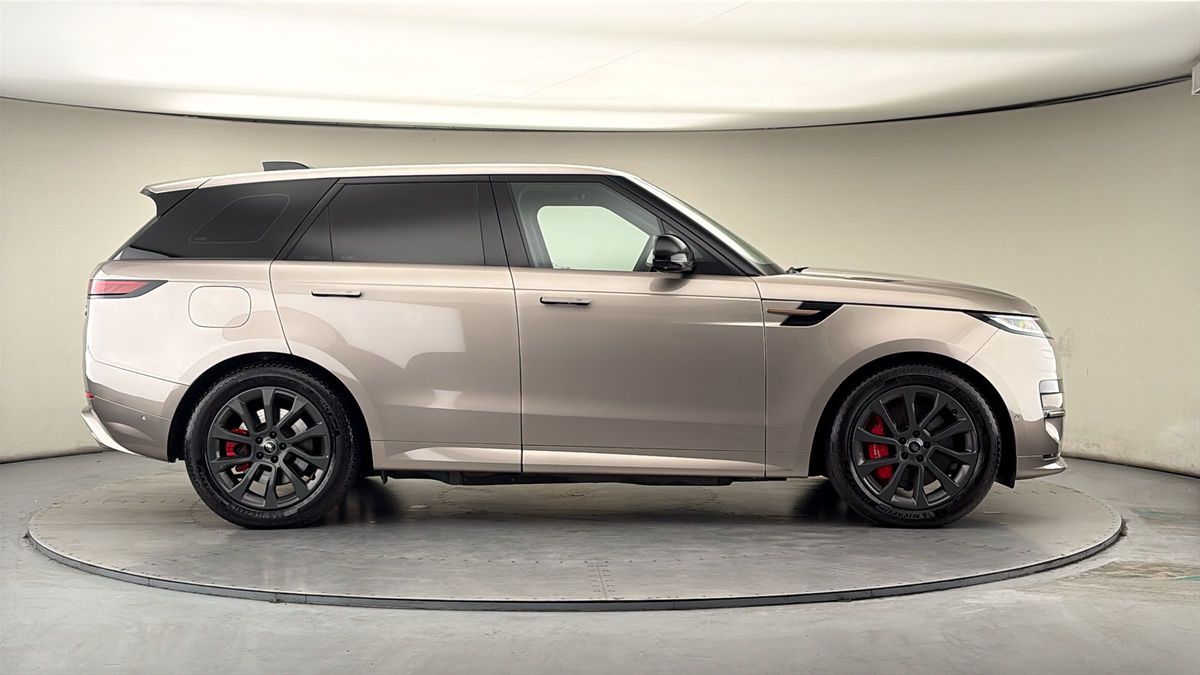 Land Rover Range Rover Sport Image 16