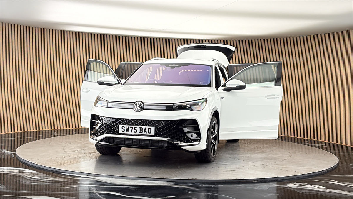 More views of Volkswagen Tiguan