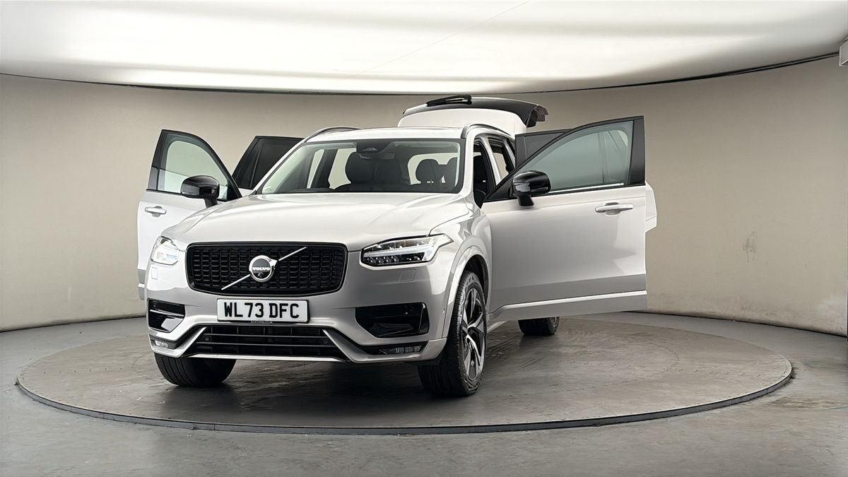 More views of Volvo XC90