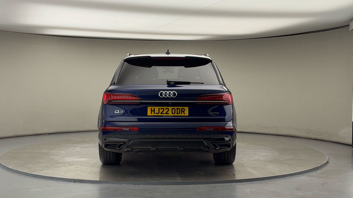 Audi Q7 Image 4