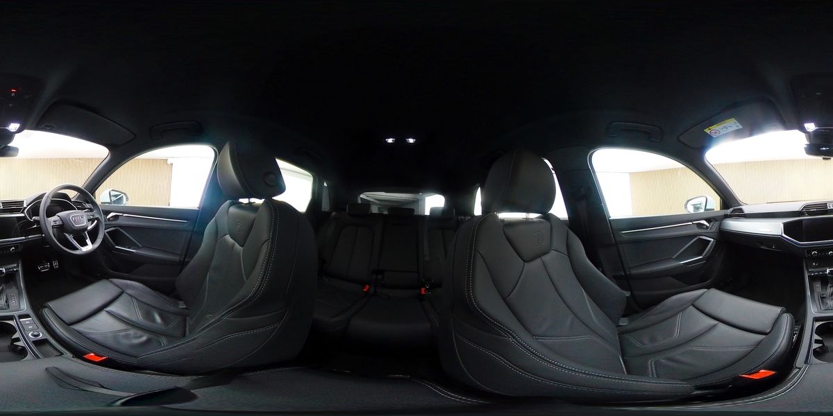 More views of Audi Q3