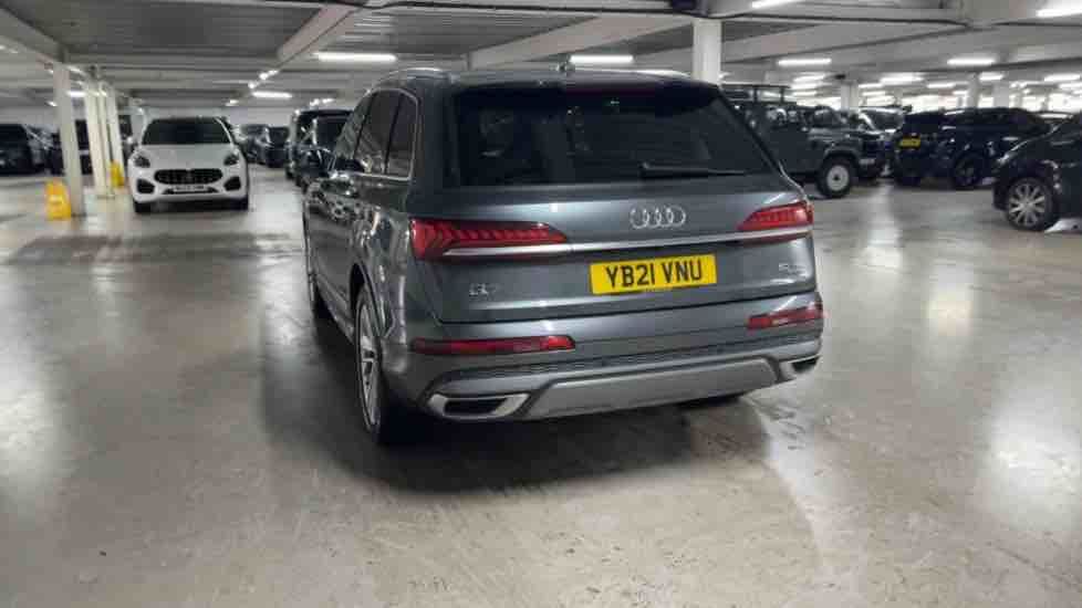 More views of Audi Q7