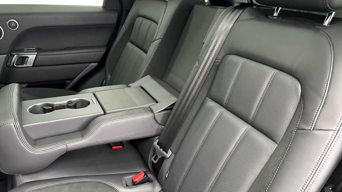 Land Rover Range Rover Sport Image 9