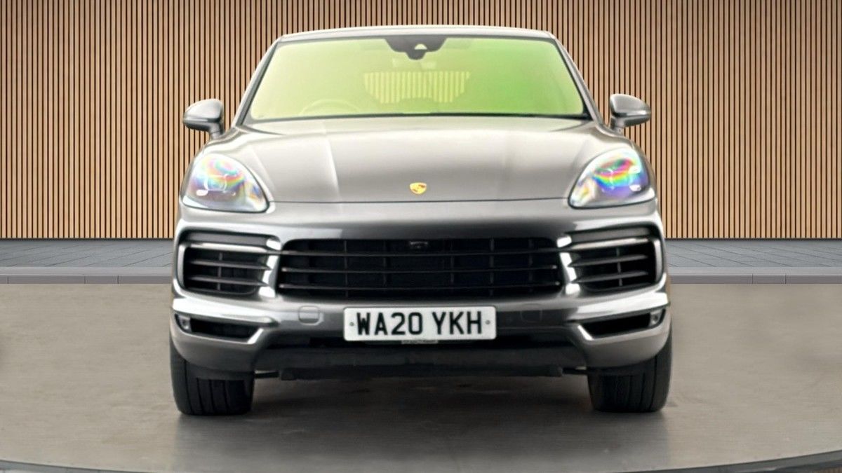 Porsche Cayenne Image 3