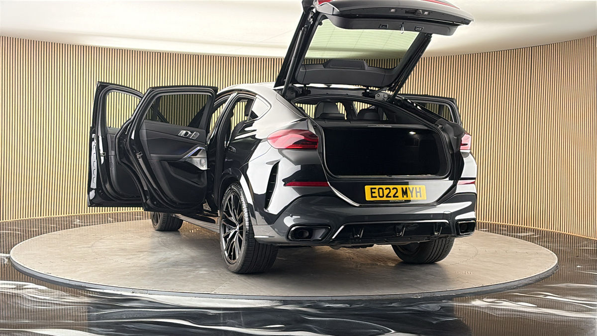 More views of BMW X6