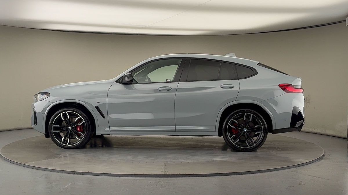 More views of BMW X4