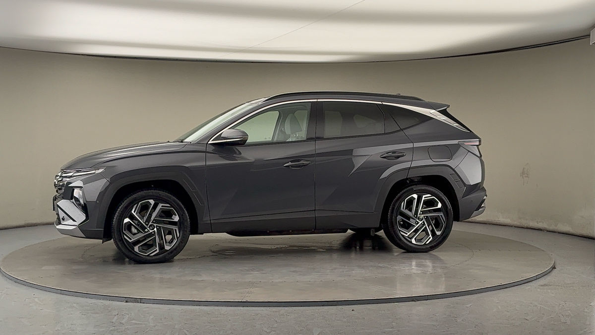 More views of Hyundai TUCSONix35