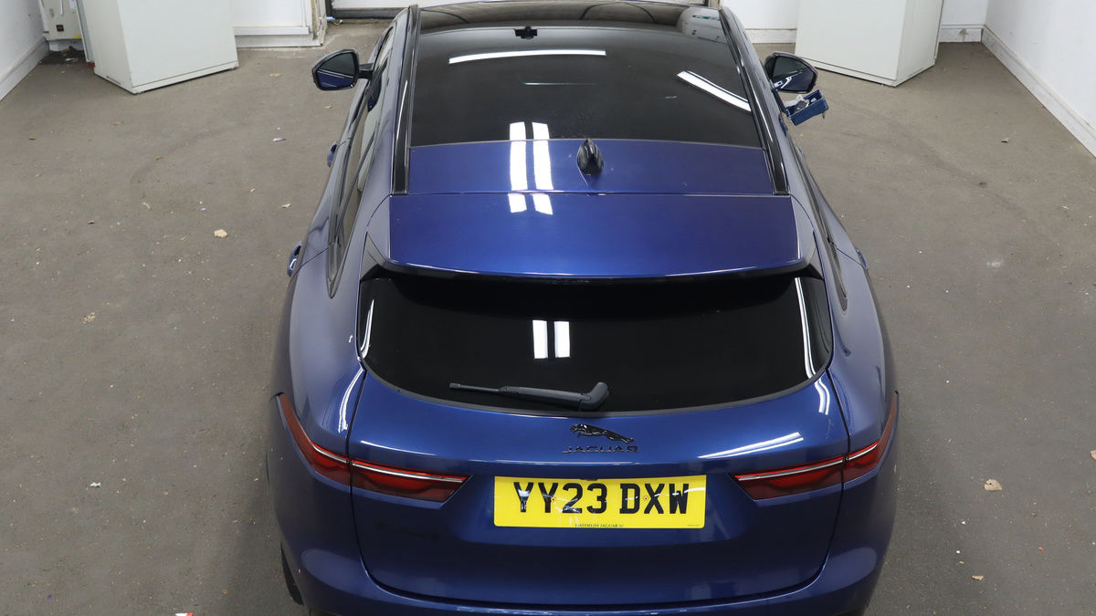 Jaguar F-PACE Image 8