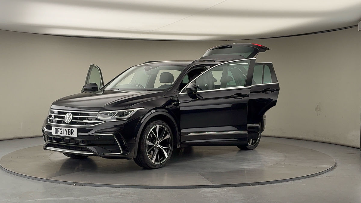 More views of Volkswagen Tiguan