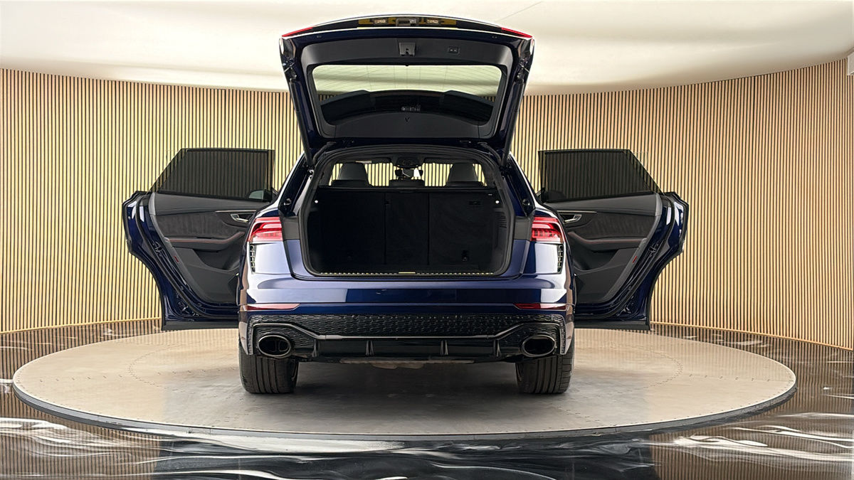 More views of Audi RSQ8